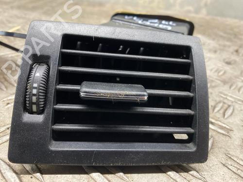 Used Air vent MERCEDES-BENZ A-CLASS (W169) A 150 (169.031, 169.331) (95 hp) 28583915
