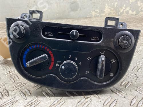 Used Climate control CHEVROLET MATIZ (M200, M250) 0.8 (52 hp) 29808850