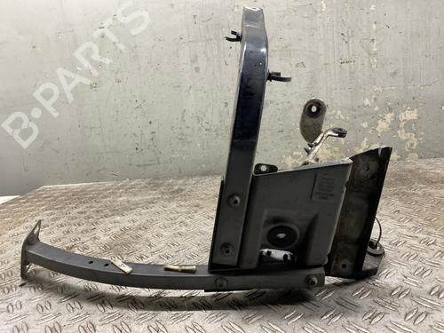 Soporte del paragolpes delantero AUDI A8 D3 (4E2, 4E8) 4.2 TDI quattro (326 hp) 29917905