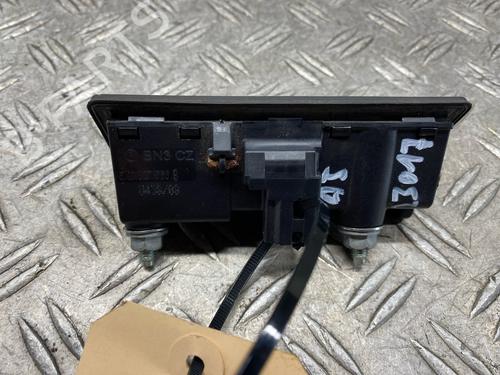Tailgate handle AUDI A5 (8T3) 3.2 FSI quattro | BP26498990C132 