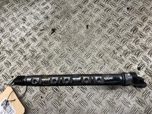 Used Injection rail Injection rail BMW 1 (E87) 120 d (177 hp) 36293439 36293439