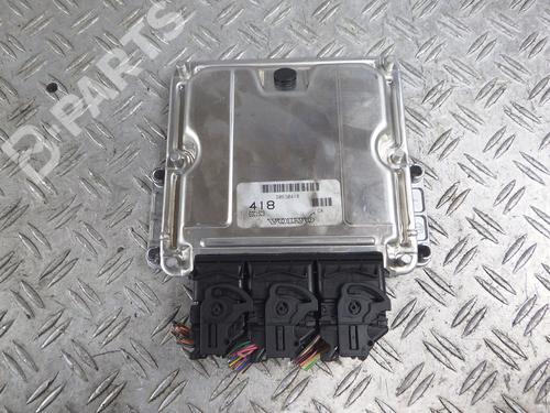 Centralina do motor VOLVO V40 Estate (645) 1.9 DI (115 hp) 8294775