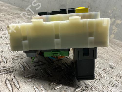 Fuse box FORD FOCUS I Turnier (DNW) 1.6 16V | BP37028795E1 - Image 3