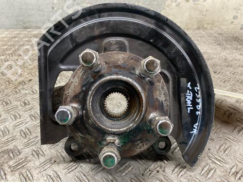 Used Right front steering knuckle Right front steering knuckle NISSAN X-TRAIL II (T31) 2.5 4x4 (169 hp) 39989216 39989216