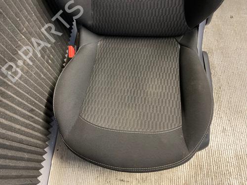 Left front seat PEUGEOT 208 I (CA_, CC_) 1.2 PureTech 82 | BP15971038C15 