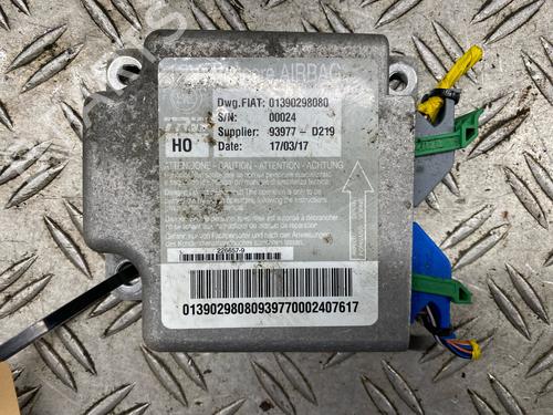 Calculateur Airbags FIAT DUCATO Van (250_) 130 Multijet 2,3 D (131 hp) 30594914