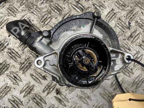 Vakuumpumpe AUDI A8 D3 (4E2, 4E8) 4.2 TDI quattro (326 hp) 30089951