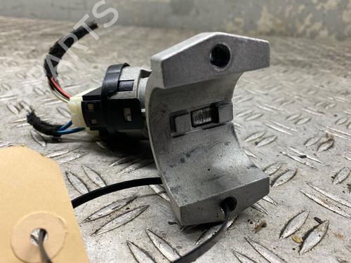 Ignition barrel FIAT DUCATO Van (250_) 130 Multijet 2,3 D | BP30591836M48