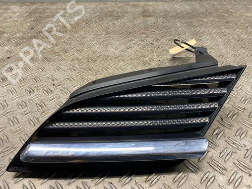 Grill NISSAN PRIMERA Hatchback (P12) 2.0 (140 hp) 28058172