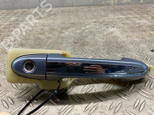 Used Front left exterior door handle HYUNDAI SANTA FÉ II (CM) 2.2 CRDi 4x4 (155 hp) 27499226