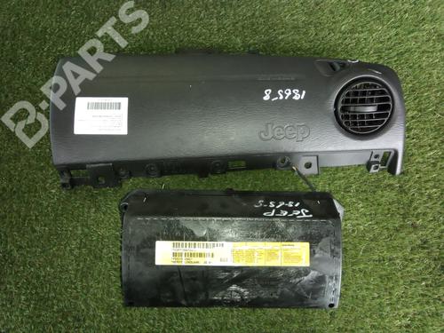 dashboard-jeep-cherokee-kj-28-crd-4x4-139442258-30327200f-p5gr10xdvai-tcopt139442258-2001-2002-2003-2004-2005-2006-2007-2008-7758562 main image