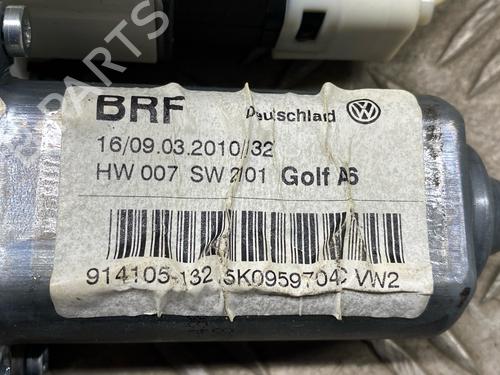Rudehejsemotor bagstkærm højre VW GOLF VI (5K1) 2.0 TDI | BP28423812E22