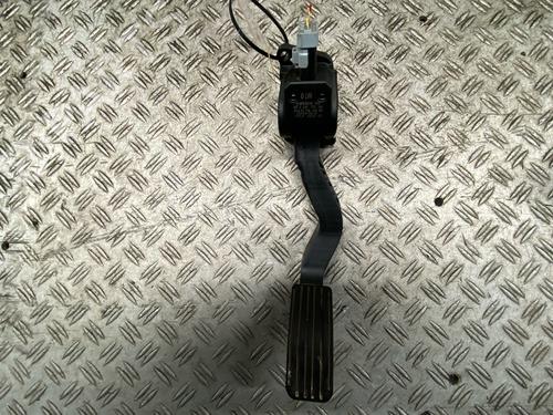 Used Pedal CITROËN C4 II (NC_) 1.6 HDi 90 (92 hp) 32060247