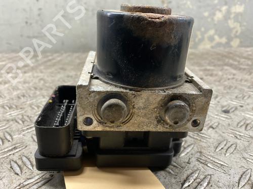 Used ABS pump ABS pump FORD FIESTA V (JH_, JD_) 1.3 ROCAM (75 hp) 39917532 39917532