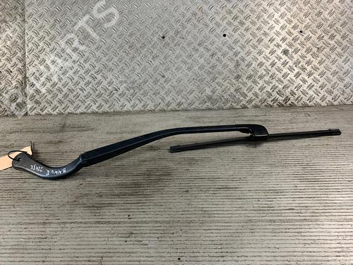 Used Front windshield wiper arm BMW 3 Touring (E91) 330 d (245 hp) 16366454