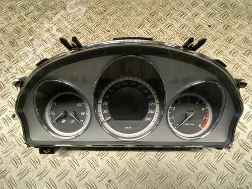 Used Instrument cluster MERCEDES-BENZ C-CLASS T-Model (S204) C 180 CGI (204.249) (156 hp) 30641226