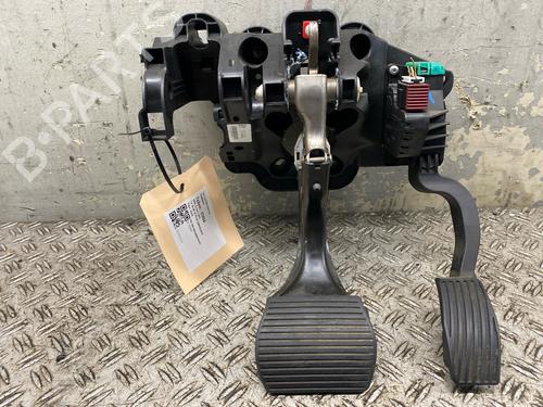 Used Pedal Pedal OPEL CORSA D (S07) 1.2 (L08, L68) (80 hp) 36570235 36570235