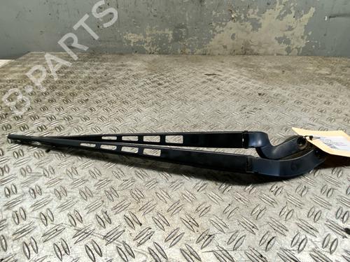 Used Front windshield wiper arm Front windshield wiper arm AUDI A6 C6 Avant (4F5) 3.2 FSI (255 hp) 33650185 33650185