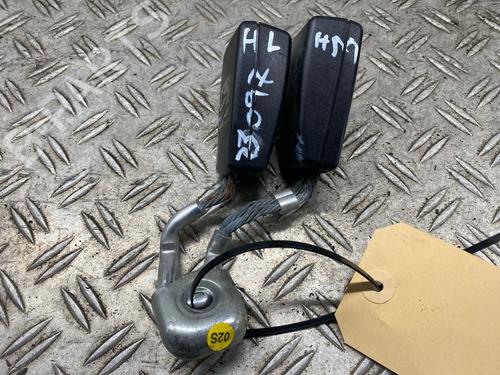 Seat buckle VW GOLF VI (5K1) 2.0 TDI | BP28423817I32