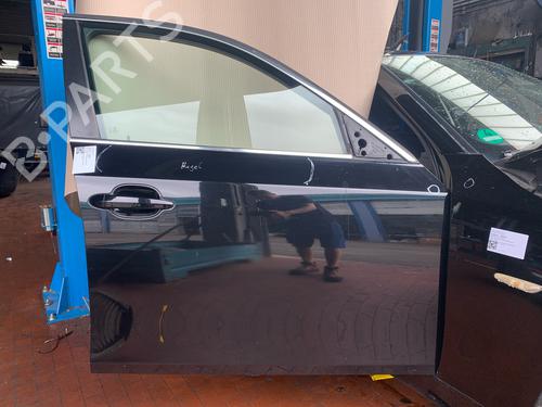 Used Right front door BMW 5 Touring (E61) 520 d (177 hp) 19177369