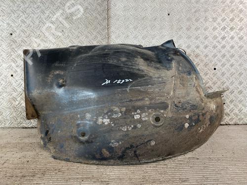 Used Wheel arch RENAULT SCÉNIC II (JM0/1_) 2.0 (JM05, JM0U, JM1N, JM1U, JM2V) (135 hp) 19128454