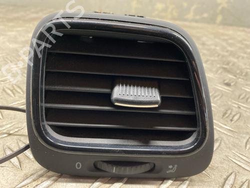 Grille d'aération VW SCIROCCO III (137, 138) 1.4 TSI (160 hp) 27932171