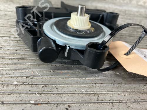Right front window motor JEEP GRAND CHEROKEE IV (WK, WK2) 3.0 CRD V6 4x4 | BP16547095E20 