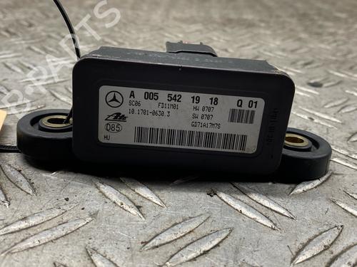 Używane Czujnik elektroniczny MERCEDES-BENZ C-CLASS T-Model (S204) C 180 CGI (204.249) (156 hp) 30641225