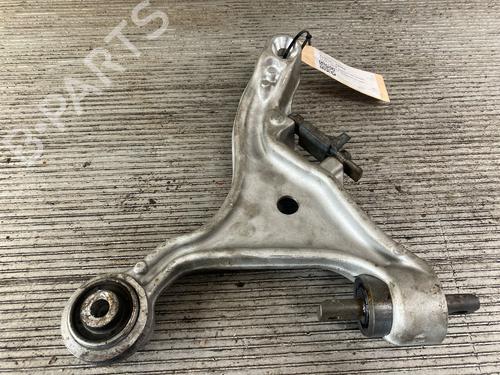 Right front suspension arm VOLVO V70 II (285) 2.5 T AWD | BP20109104M13 