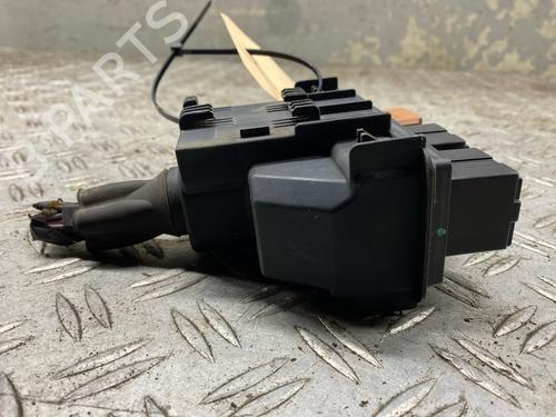 Fuse box OPEL INSIGNIA A (G09) 2.0 CDTI (68) | BP30975250E1