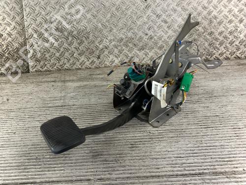 Break pedal JAGUAR X-TYPE I (X400) 3.0 V6 All-wheel Drive | BP18198223I19 
