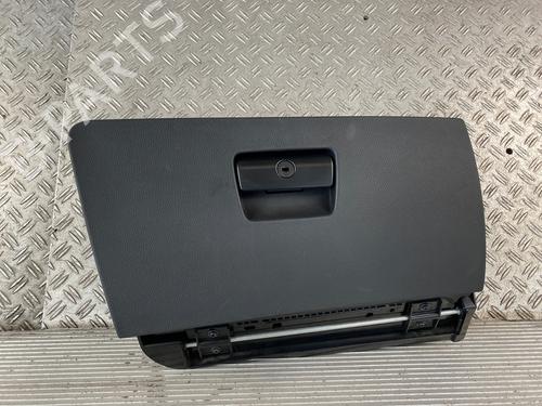 Used Glove box BMW 3 (E90) 325 d (197 hp) 13089528