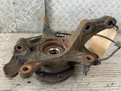 Left front steering knuckle OPEL AGILA (B) (H08) 1.0 (F68) | BP23109197M25 