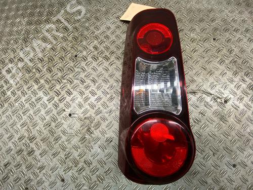 Used Left taillight Left taillight PEUGEOT PARTNER Box Body/MPV 1.6 BlueHDi 100 (100 hp) 39685564 39685564