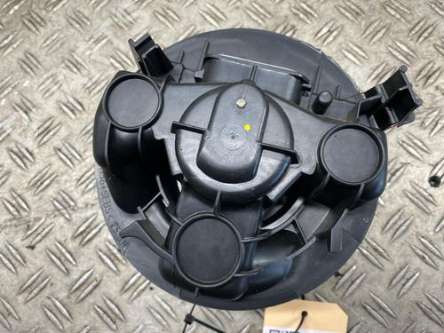 Heater blower motor RENAULT TWINGO II (CN0_) 1.2 16V (CN0K, CN0V, CN0A) | BP28075779M62 