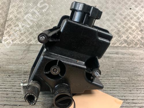 Power steering reservoir MERCEDES-BENZ M-CLASS (W164) ML 350 4-matic (164.186) | BP17060552M117 
