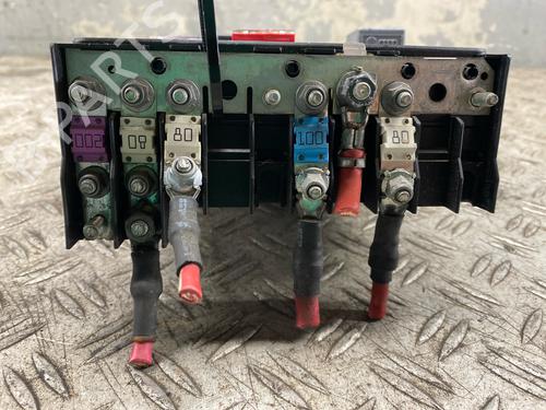 Fuse box AUDI A3 (8P1) 2.0 TDI 16V | BP33014622E1 - Image 2