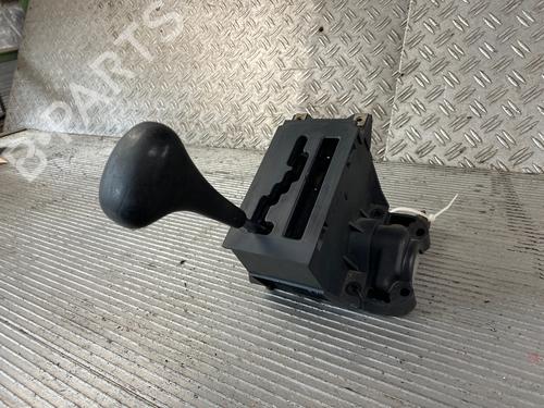 Sélecteur de boîte de vitesse automatique MERCEDES-BENZ S-CLASS (W126) 260 SE (126.020) (160 hp) 12242145