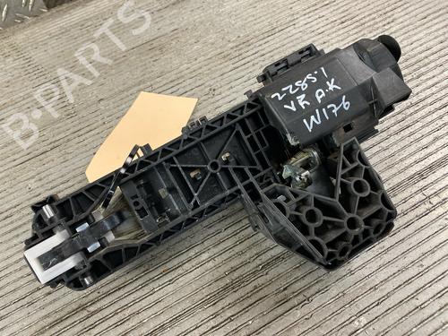 Front right exterior door handle MERCEDES-BENZ A-CLASS (W176) A 180 (176.042) | BP25590610C129 