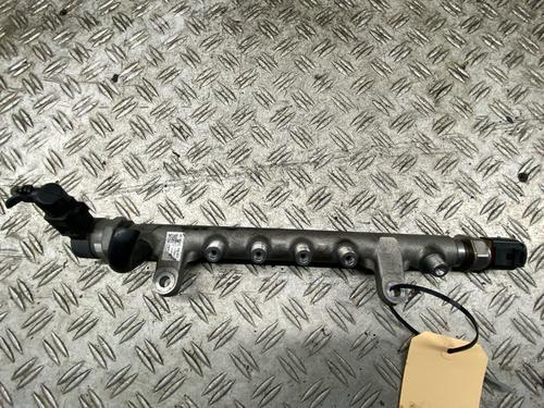 Used Injection rail VW PASSAT B6 Variant (3C5) 2.0 TDI (140 hp) 31754881