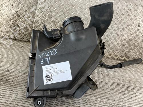 Used Air filter box BMW 3 Touring (E91) 320 d (177 hp) 18437547