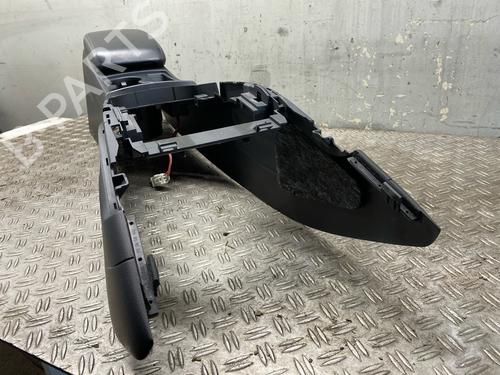 Middle console AUDI A5 (8T3) 3.2 FSI quattro | BP26499027I22 