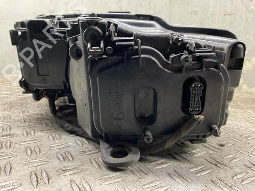 Right headlight AUDI A8 D3 (4E2, 4E8) 4.2 TDI quattro | BP30147125C29