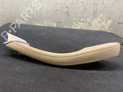 Højre fortil udvendigt håndtag Højre fortil udvendigt håndtag JAGUAR XJ (XJ40, XJ81) 6 3.2 24V (199 hp) 34057476 34057476