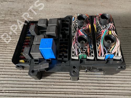 Used Fuse box CHRYSLER VOYAGER / GRAND VOYAGER III (GS_, NS_) 2.0 i (133 hp) 16751248