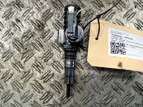 Used Injector AUDI A3 (8P1) 2.0 TDI 16V (140 hp) 33014607