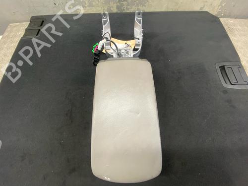 Used Armrest / Center console Armrest / Center console 38201343 38201343