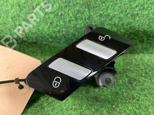 Used Switch Switch MERCEDES-BENZ S-CLASS (W221, V221) S 500 (221.071, 221.171) (388 hp) 11028576 11028576