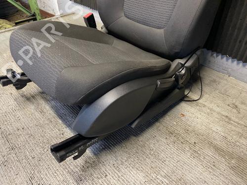 Left front seat OPEL MERIVA B MPV (S10) 1.4 (75) | BP19537040C15 