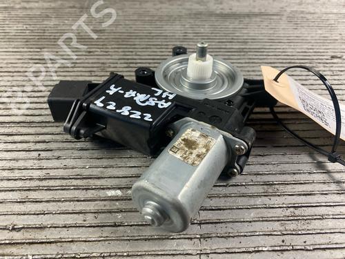 Rudehejsemotor bagstkærm venstre OPEL ASTRA K Sports Tourer (B16) 1.6 CDTi (35) (136 hp) 24604267